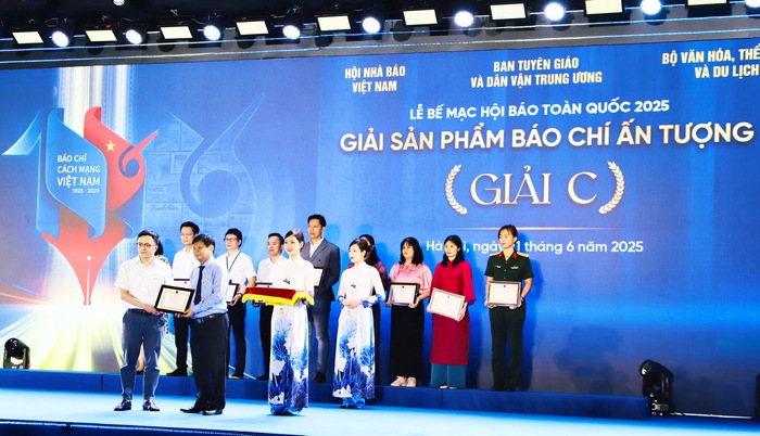 Bế mạc Hội Báo toàn quốc 2025: Báo Phụ nữ Việt Nam đoạt giải "Sản phẩm báo chí ấn tượng"- Ảnh 2. Bế mạc Hội Báo toàn quốc 2025: Báo Phụ nữ Việt Nam đoạt giải "Sản phẩm báo chí ấn tượng"- Ảnh 2.