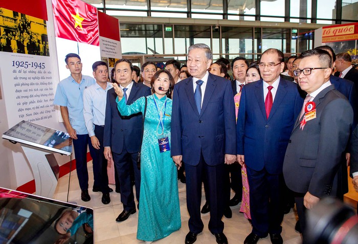 Tổng Bí thư Tô Lâm: Báo chí phải kiến tạo niềm tin, cổ vũ khát vọng phát triển trong kỷ nguyên mới- Ảnh 6. Tổng Bí thư Tô Lâm: Báo chí phải kiến tạo niềm tin, cổ vũ khát vọng phát triển trong kỷ nguyên mới- Ảnh 6.