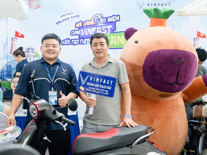 Chỉ phải bỏ ra ít tiền để mua xe máy điện VinFast, người dùng chia sẻ: ‘Hãng định giá xe cũ cao, chính sách bán hàng hấp dẫn’- Ảnh 2. Chỉ phải bỏ ra ít tiền để mua xe máy điện VinFast, người dùng chia sẻ: ‘Hãng định giá xe cũ cao, chính sách bán hàng hấp dẫn’- Ảnh 2.