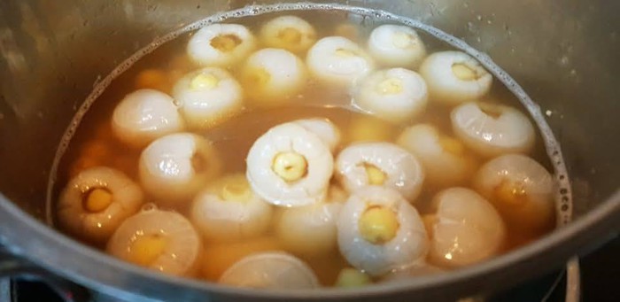 4 công thức đơn giản để làm món ngon từ quả vải- Ảnh 5. 4 công thức đơn giản để làm món ngon từ quả vải- Ảnh 5.