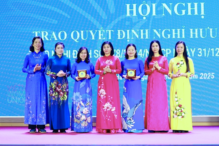 Sơ kết hoạt động cơ quan Trung ương Hội LHPN Việt Nam 6 tháng đầu năm 2025- Ảnh 6. Sơ kết hoạt động cơ quan Trung ương Hội LHPN Việt Nam 6 tháng đầu năm 2025- Ảnh 6.