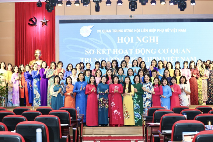 Sơ kết hoạt động cơ quan Trung ương Hội LHPN Việt Nam 6 tháng đầu năm 2025- Ảnh 7. Sơ kết hoạt động cơ quan Trung ương Hội LHPN Việt Nam 6 tháng đầu năm 2025- Ảnh 7.