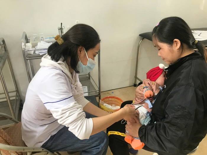 Y tế thôn bản góp phần nâng cao sức khỏe cho bà mẹ, trẻ em dân tộc Thái- Ảnh 3. Y tế thôn bản góp phần nâng cao sức khỏe cho bà mẹ, trẻ em dân tộc Thái- Ảnh 3.
