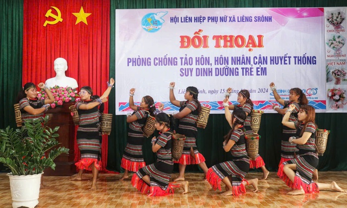 Đam Rông (Lâm Đồng): Xây dựng điểm tựa cho nạn nhân bạo lực gia đình- Ảnh 1. Đam Rông (Lâm Đồng): Xây dựng điểm tựa cho nạn nhân bạo lực gia đình- Ảnh 1.