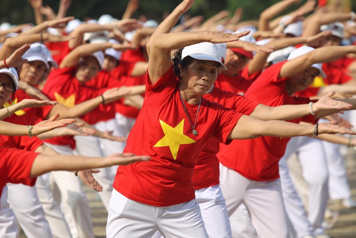 Người cao tuổi Việt Nam tiên phong, gương mẫu tham gia xây dựng hệ thống chính trị ở cơ sở- Ảnh 3. Người cao tuổi Việt Nam tiên phong, gương mẫu tham gia xây dựng hệ thống chính trị ở cơ sở- Ảnh 3.