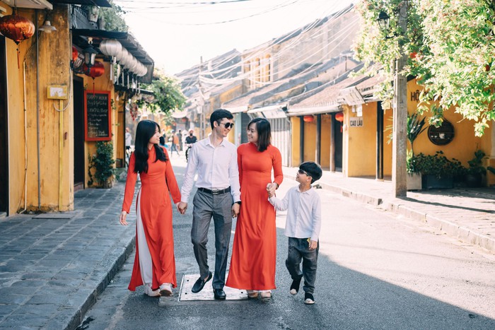 Ngày Gia đình Việt Nam 28/6: Sức mạnh từ những cử chỉ nhỏ và thầm lặng của cha mẹ dành cho con- Ảnh 2. Ngày Gia đình Việt Nam 28/6: Sức mạnh từ những cử chỉ nhỏ và thầm lặng của cha mẹ dành cho con- Ảnh 2.