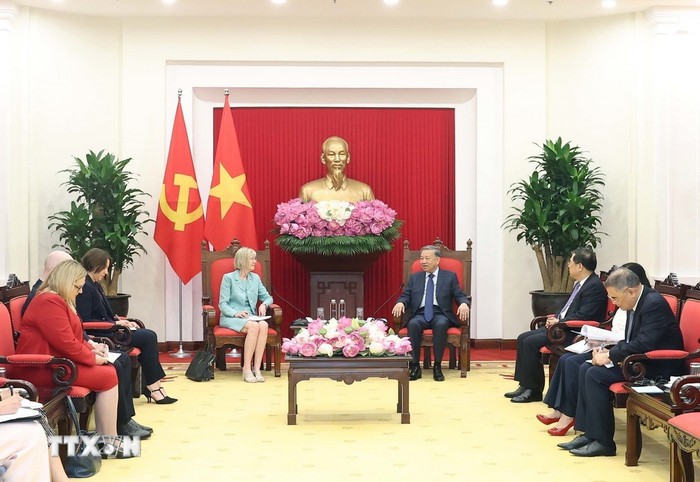 Tổng Bí thư Tô Lâm tiếp Đại sứ Australia bắt đầu nhiệm kỳ tại Việt Nam- Ảnh 1. Tổng Bí thư Tô Lâm tiếp Đại sứ Australia bắt đầu nhiệm kỳ tại Việt Nam- Ảnh 1.