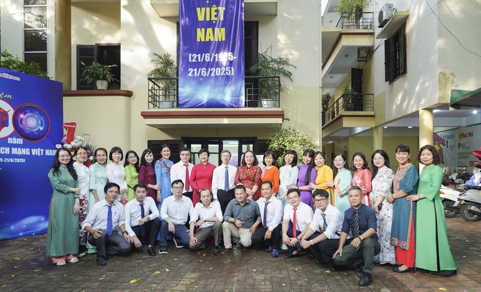Đại hội Chi bộ Báo Phụ nữ Việt Nam nhiệm kỳ 2025 - 2030: Đoàn kết - Gương mẫu - Trách nhiệm - Sáng tạo - Hiệu quả- Ảnh 21.