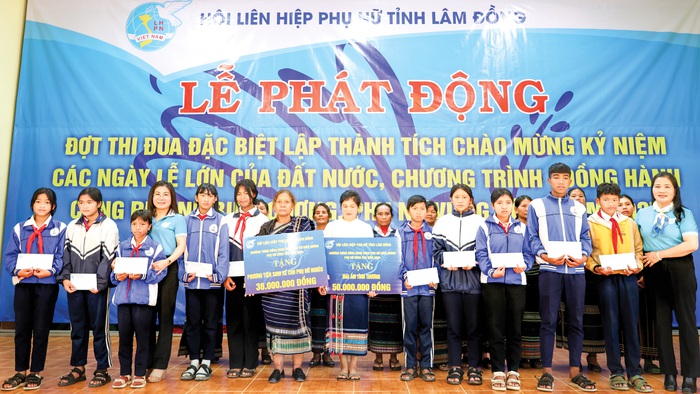Lâm Đồng chú trọng giảm nghèo đa chiều bền vững- Ảnh 1. Lâm Đồng chú trọng giảm nghèo đa chiều bền vững- Ảnh 1.