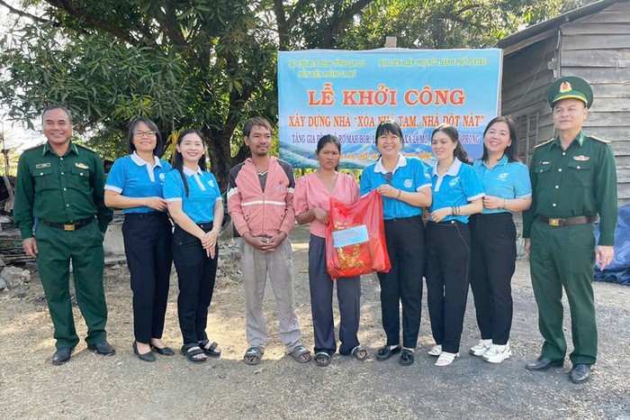 Phụ nữ Gia Lai học và làm theo Bác bằng những mô hình thiết thực- Ảnh 1. Phụ nữ Gia Lai học và làm theo Bác bằng những mô hình thiết thực- Ảnh 1.