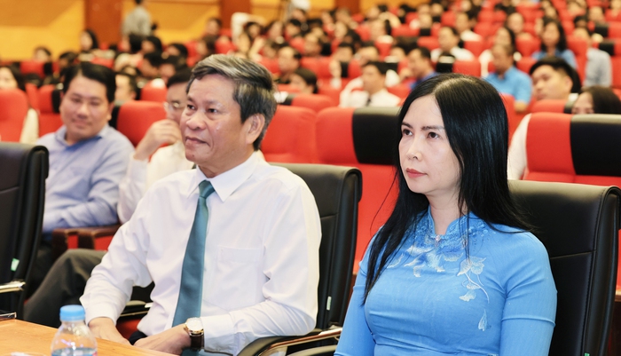 Thành lập Ban Công tác phụ nữ thuộc Cơ quan Ủy ban Trung ương Mặt trận Tổ quốc Việt Nam- Ảnh 3. Thành lập Ban Công tác phụ nữ thuộc Cơ quan Ủy ban Trung ương Mặt trận Tổ quốc Việt Nam- Ảnh 3.