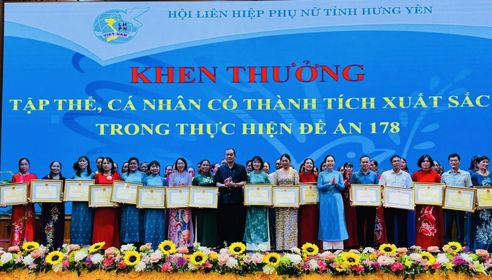 Phân loại, xử lý rác tại hộ gia đình, góp phần thay đổi nhận thức và thói quen bảo vệ môi trường ở Hưng Yên- Ảnh 3. Phân loại, xử lý rác tại hộ gia đình, góp phần thay đổi nhận thức và thói quen bảo vệ môi trường ở Hưng Yên- Ảnh 3.