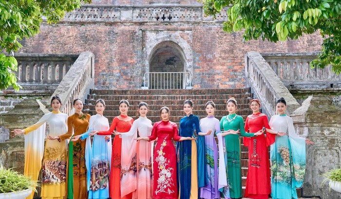 Đưa hình ảnh Phố Hiến lên áo dài - Ảnh 1. Đưa hình ảnh Phố Hiến lên áo dài - Ảnh 1.