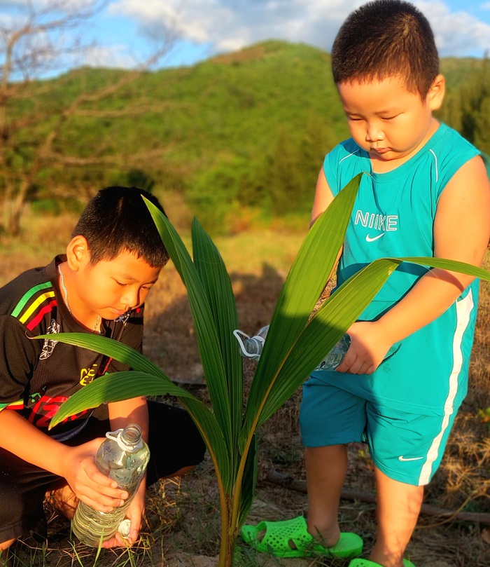 Ngày Môi trường Thế giới 5/6: Cần những tấm lòng biết ươm xanh môi trường sống - Ảnh 4. Ngày Môi trường Thế giới 5/6: Cần những tấm lòng biết ươm xanh môi trường sống - Ảnh 4.