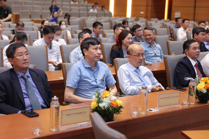 Hy vọng mới trong chẩn đoán và điều trị bệnh hô hấp- Ảnh 1. Hy vọng mới trong chẩn đoán và điều trị bệnh hô hấp- Ảnh 1.