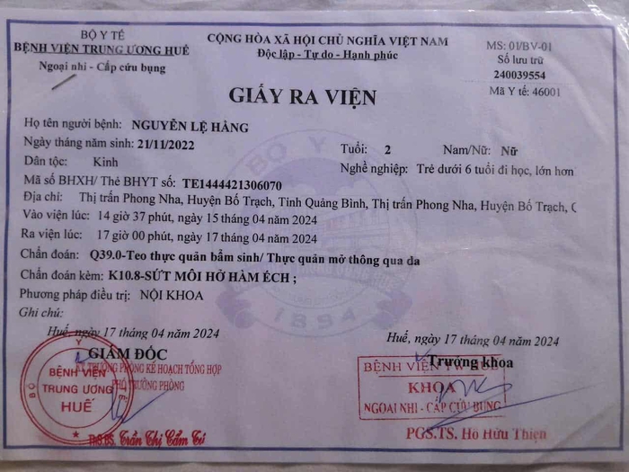 Bé gái 3 tuổi có khuôn mặt biến dạng vì dị tật mong chờ cơ hội được phẫu thuật- Ảnh 2. Bé gái 3 tuổi có khuôn mặt biến dạng vì dị tật mong chờ cơ hội được phẫu thuật- Ảnh 2.