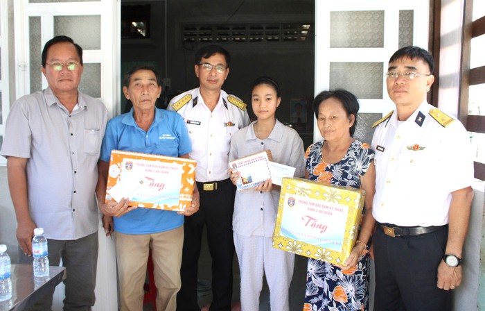 Hiệu quả từ mô hình "1.000 đồng nâng bước con ngư dân đến trường"- Ảnh 1.