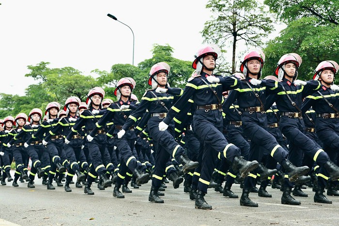Học viện Cảnh sát nhân dân động viên cán bộ, nữ học viên tham gia tập luyện diễu binh, diễu hành- Ảnh 5.