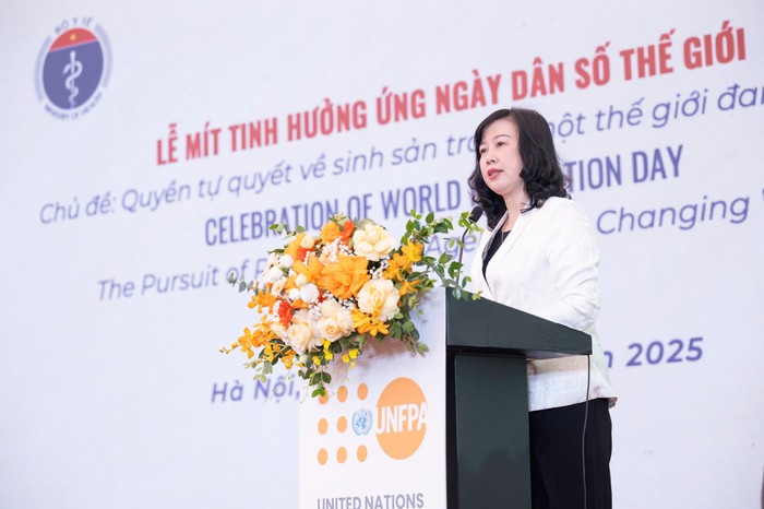 Mít tinh hưởng ứng Ngày Dân số thế giới (11/7): “Quyền tự quyết về sinh sản trong một thế giới đang thay đổi”- Ảnh 1.