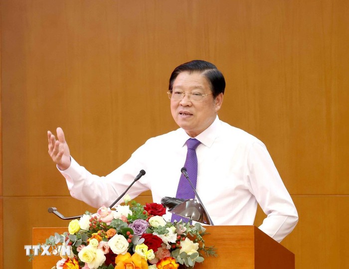 Xử lý dứt điểm các vụ tham nhũng nghiêm trọng, không kéo dài sang nhiệm kỳ mới- Ảnh 1. Xử lý dứt điểm các vụ tham nhũng nghiêm trọng, không kéo dài sang nhiệm kỳ mới- Ảnh 1.