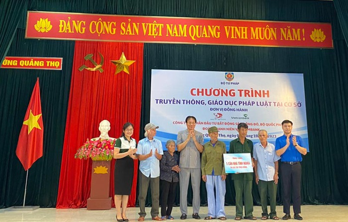 Sáng tạo hình thức truyền thông kiến thức pháp luật cho bà con dân tộc thiểu số ở Thanh Hóa- Ảnh 2. Sáng tạo hình thức truyền thông kiến thức pháp luật cho bà con dân tộc thiểu số ở Thanh Hóa- Ảnh 2.