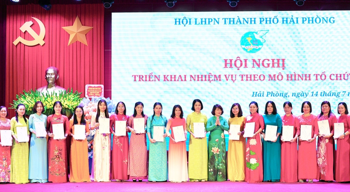 Hội LHPN TP Hải Phòng triển khai nhiệm vụ theo mô hình tổ chức mới- Ảnh 2. Hội LHPN TP Hải Phòng triển khai nhiệm vụ theo mô hình tổ chức mới- Ảnh 2.