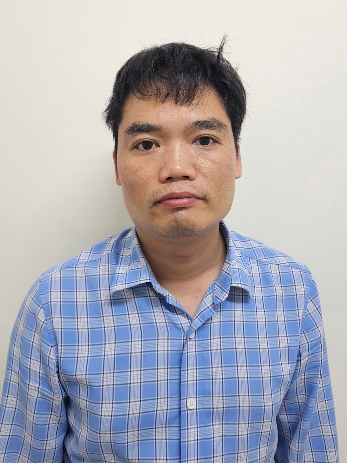 Liên tiếp các vụ ô tô gây tai nạn nghiêm trọng: Cần làm gì để hạn chế "xe điên"?- Ảnh 1. Liên tiếp các vụ ô tô gây tai nạn nghiêm trọng: Cần làm gì để hạn chế "xe điên"?- Ảnh 1.