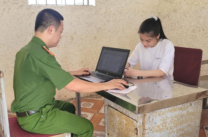 Nữ môi giới bất động sản lừa đảo chiếm đoạt hơn 17 tỷ đồng- Ảnh 1. Nữ môi giới bất động sản lừa đảo chiếm đoạt hơn 17 tỷ đồng- Ảnh 1.