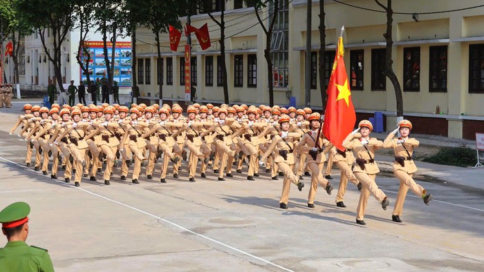 Nữ chiến sĩ trẻ 2 lần vinh dự tham gia đội hình diễu binh lịch sử- Ảnh 1.