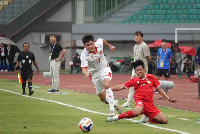 Giải vô địch U23 Đông Nam Á 2025: Đội tuyển Việt Nam thắng đậm trận mở màn- Ảnh 2.