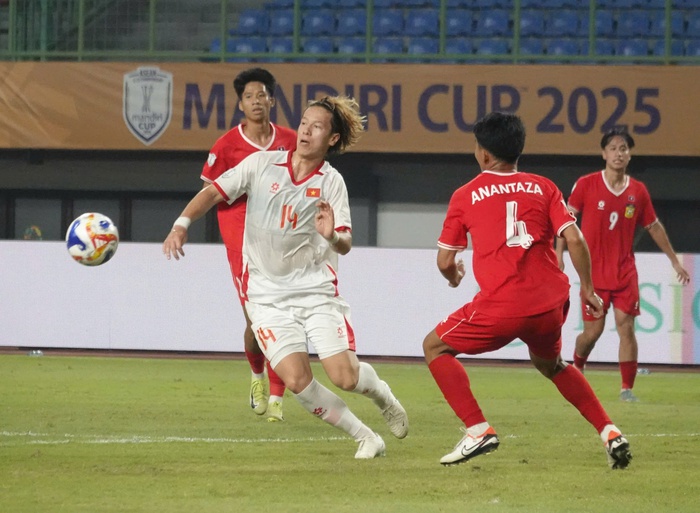 Giải vô địch U23 Đông Nam Á 2025: Đội tuyển Việt Nam thắng đậm trận mở màn- Ảnh 8.