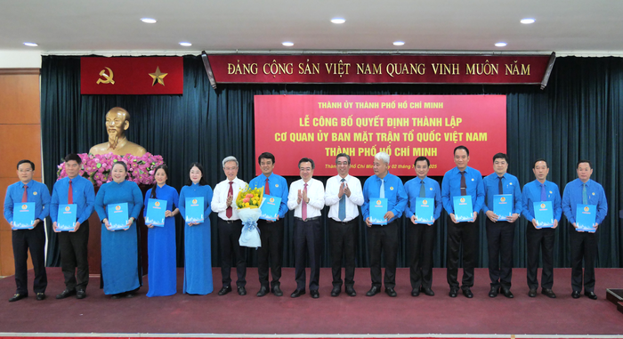 TPHCM Củng cố bộ máy, đặt nền móng vững chắc cho Đại đoàn kết toàn dân- Ảnh 3.
