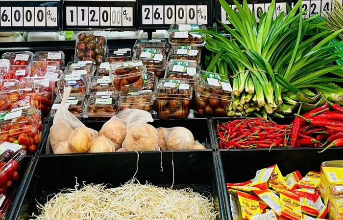 Siêu thị, cửa hàng sẵn sàng nguồn cung hàng hóa chống bão số 3 - Ảnh 1. Siêu thị, cửa hàng sẵn sàng nguồn cung hàng hóa chống bão số 3 - Ảnh 1.