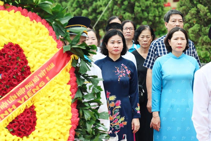 Lãnh đạo Hội LHPNVN tri ân Mẹ Việt Nam anh hùng, người có công, gia đình chính sách tại Hà Nội- Ảnh 1. Lãnh đạo Hội LHPNVN tri ân Mẹ Việt Nam anh hùng, người có công, gia đình chính sách tại Hà Nội- Ảnh 1.