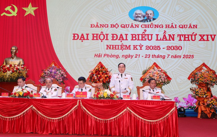 Đại hội Đại biểu Quân chủng Hải quân lần thứ XIV thành công tốt đẹp- Ảnh 3. Đại hội Đại biểu Quân chủng Hải quân lần thứ XIV thành công tốt đẹp- Ảnh 3.