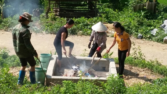 Phụ nữ Cao Bằng xây dựng nông thôn mới từ những việc làm thiết thực- Ảnh 2. Phụ nữ Cao Bằng xây dựng nông thôn mới từ những việc làm thiết thực- Ảnh 2.