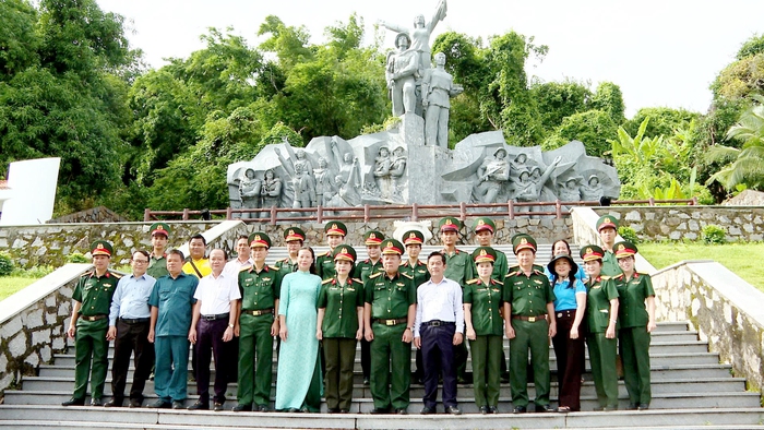 Hành trình tri ân của phụ nữ Quân đội- Ảnh 3.