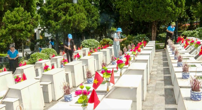 Lãnh đạo Hội LHPN Việt Nam tri ân các liệt sĩ, người có công với cách mạng tại Vị Xuyên, Tuyên Quang- Ảnh 3. Lãnh đạo Hội LHPN Việt Nam tri ân các liệt sĩ, người có công với cách mạng tại Vị Xuyên, Tuyên Quang- Ảnh 3.