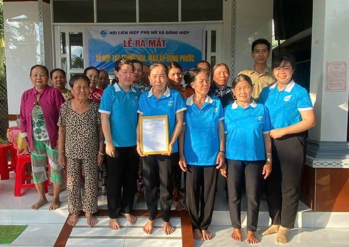 Nhà sạch, thôn xóm đẹp của xã Đông Hiệp- Ảnh 2. Nhà sạch, thôn xóm đẹp của xã Đông Hiệp- Ảnh 2.