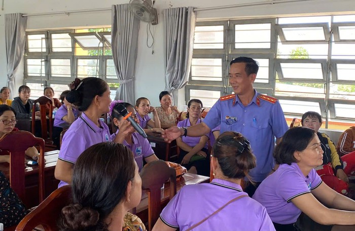 Vun đắp, giữ gìn giá trị tốt đẹp của gia đình trong thực hiện xây dựng nông thôn mới- Ảnh 2. Vun đắp, giữ gìn giá trị tốt đẹp của gia đình trong thực hiện xây dựng nông thôn mới- Ảnh 2.