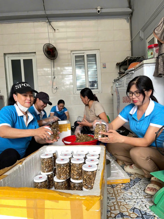 Chỉ còn 1 xã ở Nghệ An bị cô lập do mưa lũ- Ảnh 2. Chỉ còn 1 xã ở Nghệ An bị cô lập do mưa lũ- Ảnh 2.