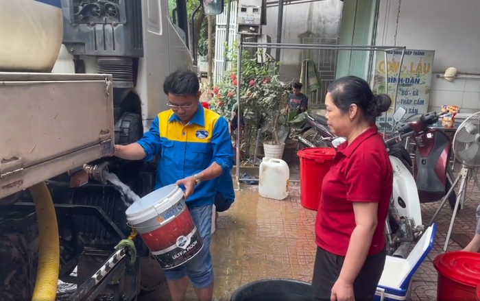 Sau lũ, miền Tây Nghệ An khát nước sạch - Ảnh 5. Sau lũ, miền Tây Nghệ An khát nước sạch - Ảnh 5.