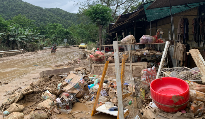 Sở Y tế Nghệ An khẩn trương triển khai các biện pháp ứng phó dịch bệnh sau lũ- Ảnh 1. Sở Y tế Nghệ An khẩn trương triển khai các biện pháp ứng phó dịch bệnh sau lũ- Ảnh 1.