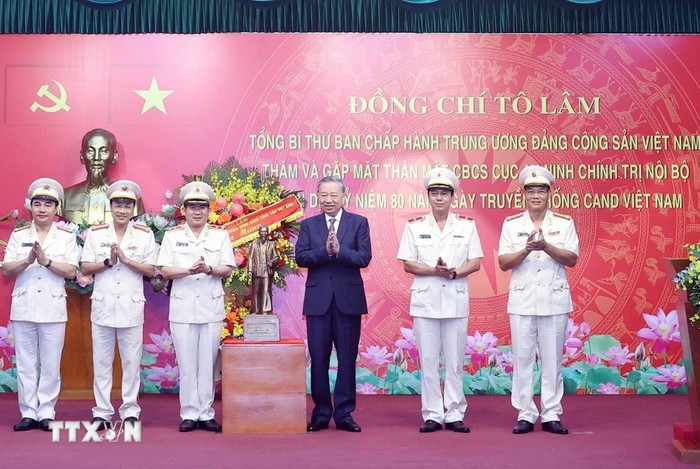 "Đổi mới mạnh mẽ tư duy, cách thức triển khai bảo vệ an ninh chính trị nội bộ"- Ảnh 2.
