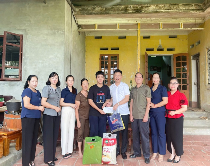 Thái Nguyên: Lan tỏa phong trào thi đua "Vì người nghèo - Không để ai bị bỏ lại phía sau"- Ảnh 1. Thái Nguyên: Lan tỏa phong trào thi đua "Vì người nghèo - Không để ai bị bỏ lại phía sau"- Ảnh 1.
