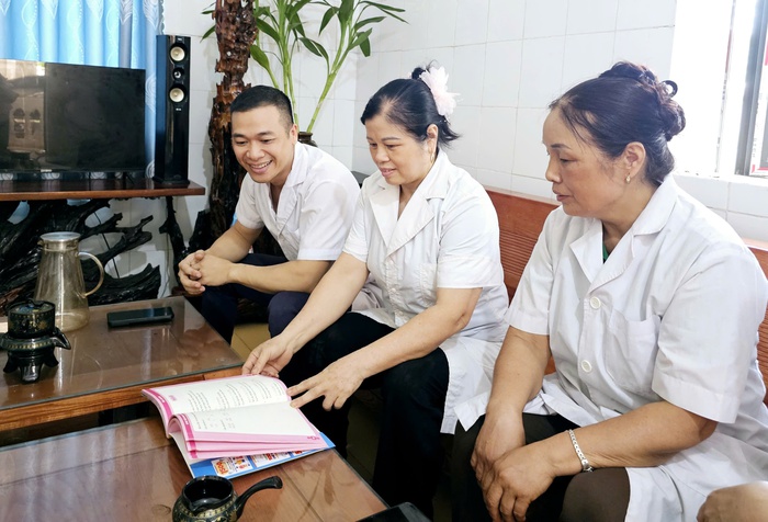 Tạo niềm tin để bà con chủ động tìm đến cán bộ y tế cơ sở mỗi khi cần- Ảnh 1.