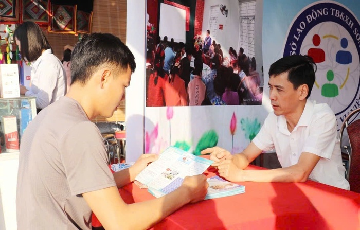 Đưa người đi làm việc ở nước ngoài góp phần giảm nghèo bền vững- Ảnh 1.