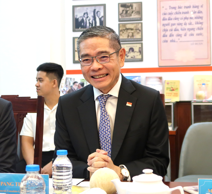Hội LHPN TPHCM tiếp Tổng lãnh sự nước Cộng hòa Singapore tại TPHCM- Ảnh 2.