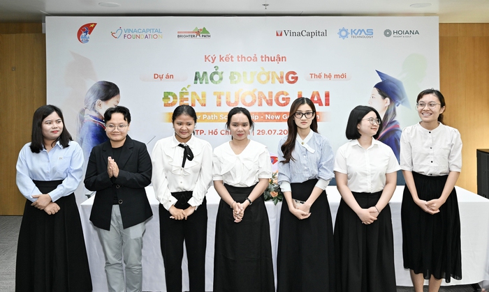 Dự án "Mở đường đến tương lai" giúp phụ nữ dân tộc vượt qua rào cản về Giới, hủ tục- Ảnh 3. Dự án "Mở đường đến tương lai" giúp phụ nữ dân tộc vượt qua rào cản về Giới, hủ tục- Ảnh 3.