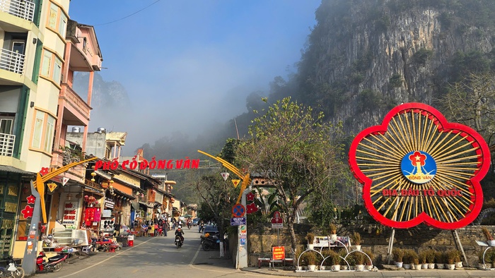 Phát triển du lịch gắn với xây dựng nông thôn mới nơi Cao nguyên đá- Ảnh 1. Phát triển du lịch gắn với xây dựng nông thôn mới nơi Cao nguyên đá- Ảnh 1.